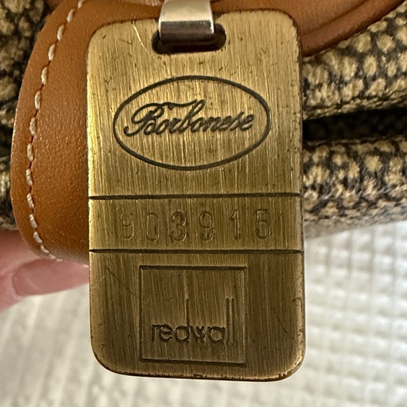 Elegant Brown and Tan Women's Shoulder Bag - Picture 6 of 6